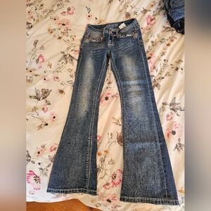 Grace in LA girls riding jeans